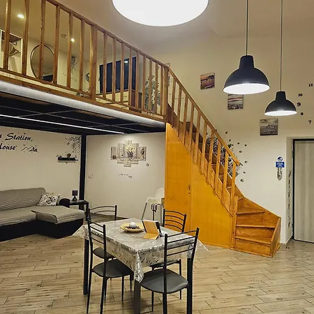 Naples Station House-2